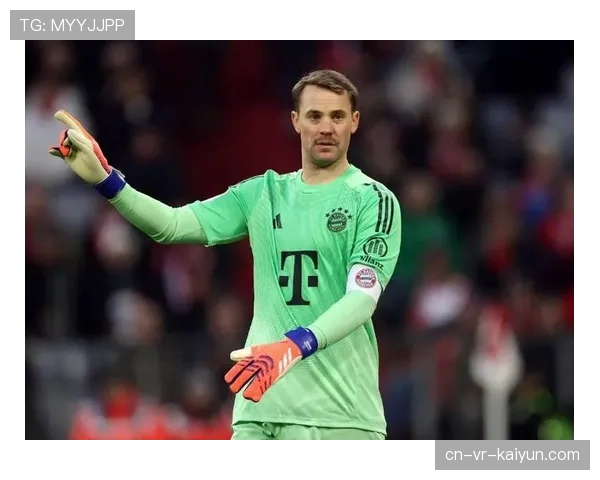 特写:诺伊尔完成职业生涯第300场零封,赛后与整条后防线合影纪念 特写:诺伊尔完成职业生涯第300场零封,赛后与整条后防线合影纪念